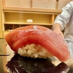 日本橋蛎殻町 すぎた - 2023.5.  背トロ