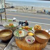 海沿いの キコリ食堂
