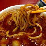 ラーメン☆ビリー - 粘度高めのスープはしっかり麺に絡みつく