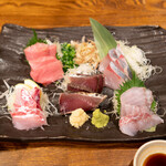 中俣酒造 - 鳥取県境港　鮪 千葉勝浦　鰹塩たたき 神奈川　イナダ 茨城　天然真鯛 千葉　スズキ