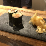 麹町いづみや しろ - とろたく巻き、かんぴょう巻き