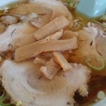 新月 - チャーシューワンタン麺