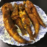 インドカレー GHORER SHAD バングラデシュの家庭料理 - 川魚らしい風味食感のバイラ・マセル・バジ 2,550円税別要予約