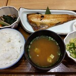 Donabe Dakigohan Nakayoshi - しまほっけ定食