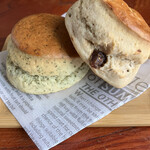 デメララ・ベーカリー - Demerara Bakery スコーン　アールグレイ　いちじくナッツ