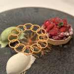 ラ・トゥーエル - フレーズデボワ（野いちご）のタルト