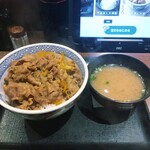 Yoshinoya - 牛丼(並)＋みそ汁