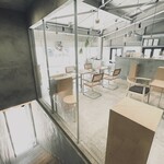 MINIMAL MAAT COFFEE - 商店建築掲載の自由が丘カフェ　ミニマルマート