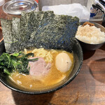 家系ラーメン クックら - かためおおめ海苔ライスTS味玉　今日は下ブレ