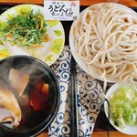 くに一 - 肉つゆもり…これでも小…