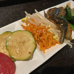 アンニョン - ナムル盛り合わせ