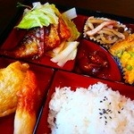デュシットヘレン - 