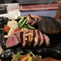 馬刺しと焼き鳥 グルマン三年坂 - 