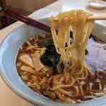 八百半飯店 - 中太の縮れ麺♪
