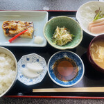 割烹 焼肉 海鮮 ゆう - 
