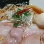 麺家 たけ田 - 味玉しょうゆらーめんアップ