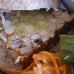 オーガニック＆ベジタリアンカフェ アトル - 大豆と野菜のパテ