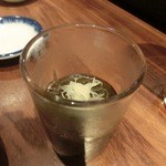 銀座 いっぱし - お通しはもずくでございます