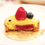 Patisserie Ravi,e relier - タルト・エテの断面 '13 8月中旬