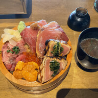 焼うお いし川 名古屋 - 築地最強の炙り丼
