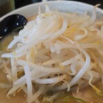 徳島ラーメン ふじい - もやしのせました