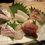 海鮮和食 魚まみれ 仲々 - 雄刺し身は5種