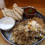 インド料理ダイニングバー ルドリ - ビリヤニセット1280円