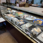 メゾンプチ洋菓子店 - 料理写真:ショーケース