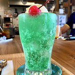 ラフ&タフ コーヒースタンド - クリームソーダ