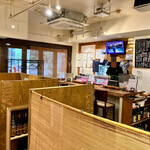 すし酒場 魚あるき - ホール①（開店直後）