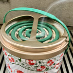 すし酒場 魚あるき - お店の前に置いてあった蚊取り線香、夏ですねぇ…