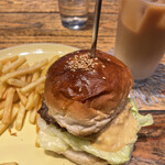 The JOHNSON BURGER - 