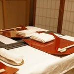 さ行 - 上品なテーブルセッティングです。