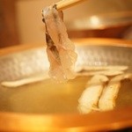 さ行 - 鱧は生のものを10秒くらいしゃぶしゃぶ。