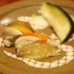 さ行 - 箸休め。水ナスの浅漬けと、パプリカ・鮎・からすみのお寿司。