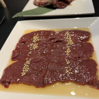 老舗精肉店直送 千種焼肉 飛騨牛の奴隷 千種店 - 