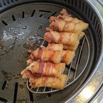 Yopu No Ou Buta Shio Yaki Mai Mai Chikin - 