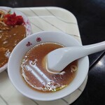 味楽 - ラーメンスープによる醤油味中華スープが旨い。