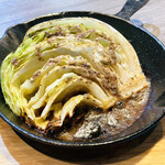 大塚バル LOCAL - アンチョビキャベツ。