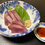 小料理ひとみ - 追加でニンニクお願いしたらおろしたてでした。