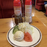 Komeda Kohi Ten - モーニングに追加したミニサラダ♪