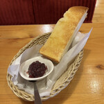 コメダ珈琲店 - 料理写真:モーニングの山食パン＋おぐらあん♪