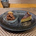 Kiseki Noushito Shizenhawai Mbisutoromujika - 仏産70%有機チョコレートのムースと発酵バスク風チーズケーキ。