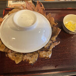 とんたん - 豚丼松（肩ロース・バラ半々）＋ご飯大盛