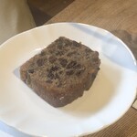 休日や - ダークフルーツケーキ