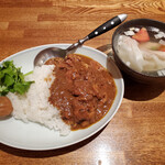 Uzutan - チキンカレー　1100円