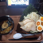 Tsukemen Shinshin - 二代目魚介豚骨つけ麺まる得盛り