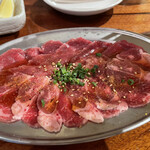 Sumibiyakiniku Iwashige - 