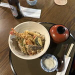 日本料理 筑膳 - 野菜天もたっぷり天丼！