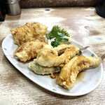 豊野丼 - 大ぶりな鱧二切れに、女鯒はタレと塩で一尾づつ